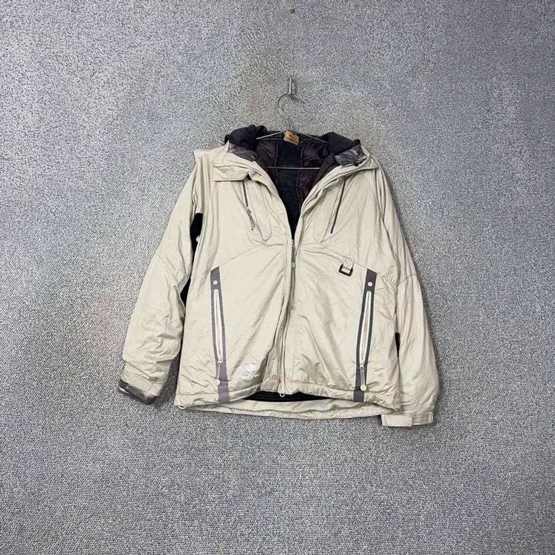 블랙야크 크림 하단 로고 캐주얼 패딩 점퍼 95 상품이미지1