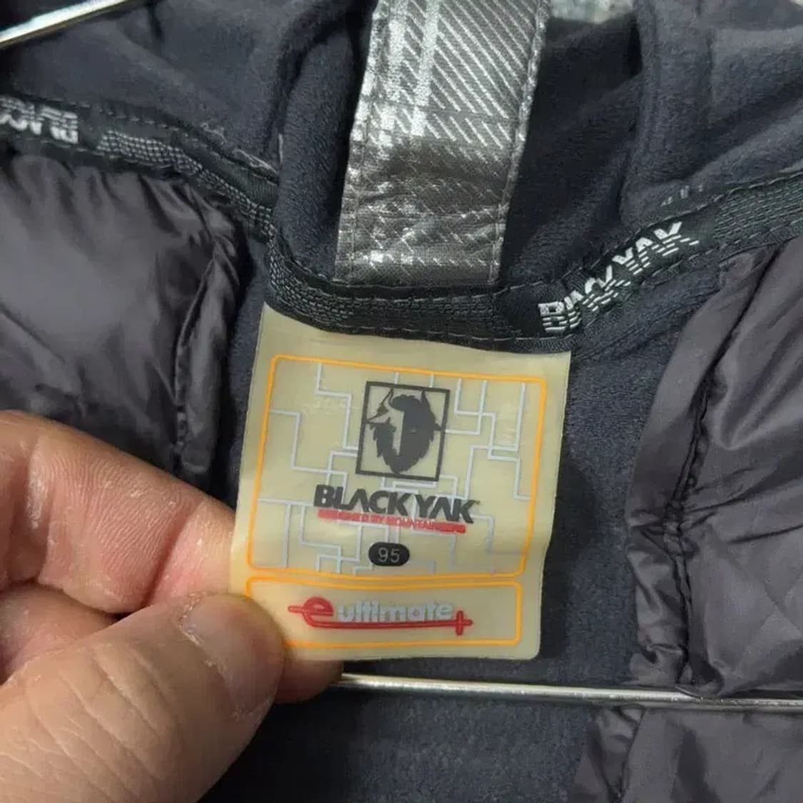 블랙야크 크림 하단 로고 캐주얼 패딩 점퍼 95 상품이미지3