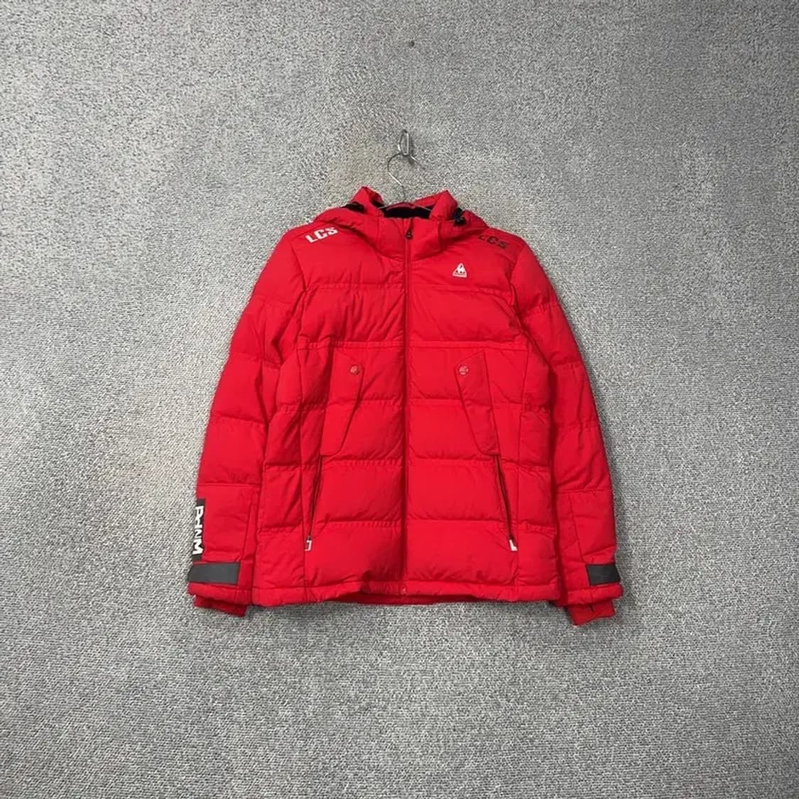 르꼬끄 로고 레드 여성 패딩 점퍼 M 상품이미지1