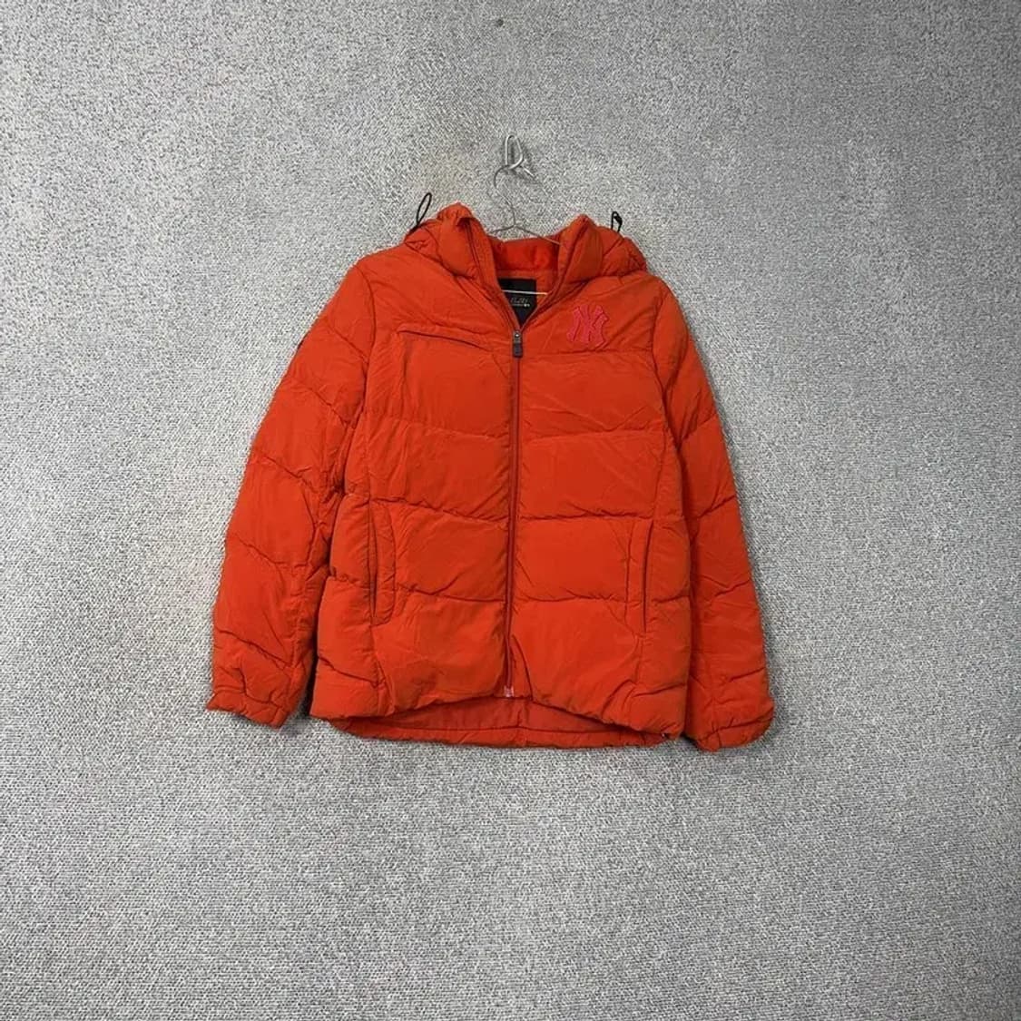 MLB 뉴욕양키즈 로고 오렌지 패딩 점퍼 85 상품이미지1