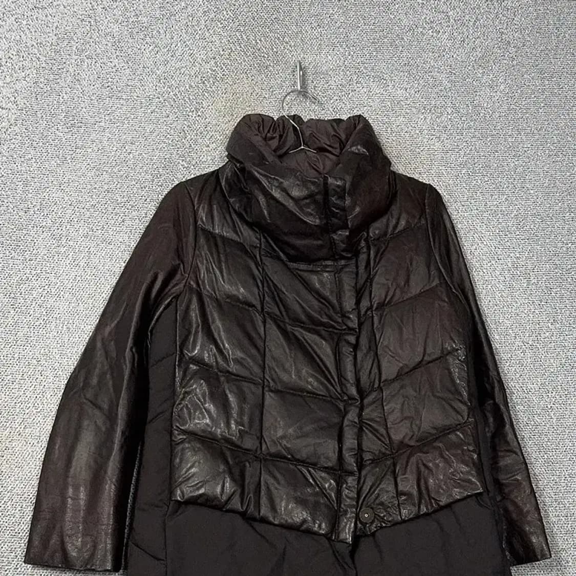 한섬 타임 양가죽 브라운 패딩 66 상품이미지3