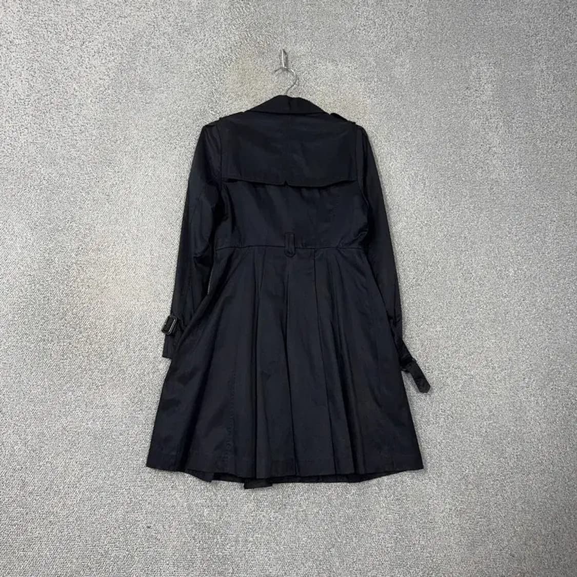 사틴 여성 블랙 트렌치 코트 88-97-165 상품이미지2