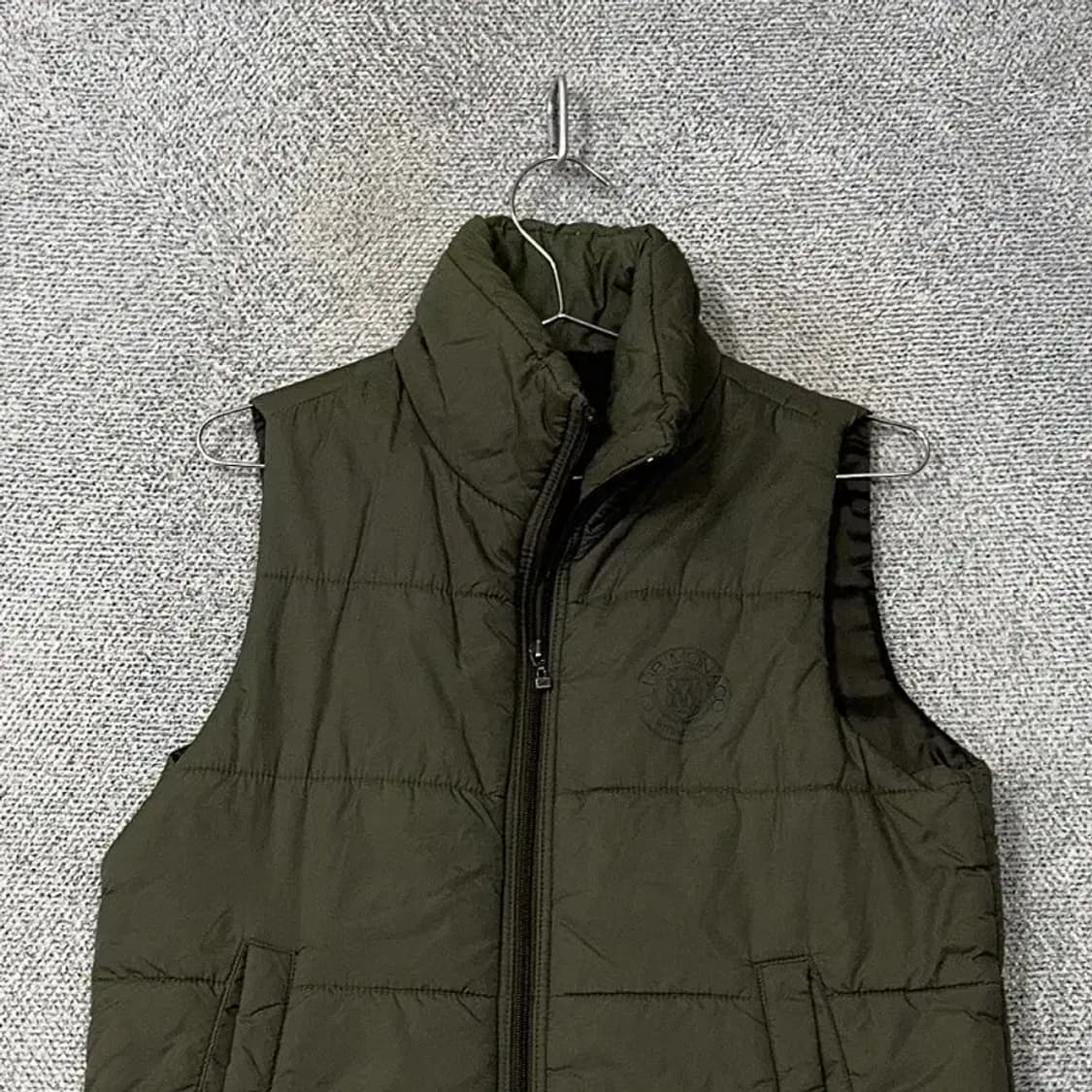 클럽모나코 카키 패딩 조끼 S 상품이미지3