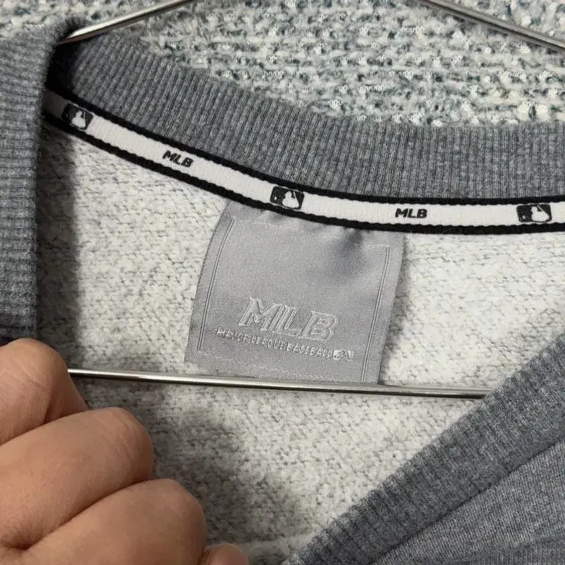 MLB 뉴욕양키즈 딥 그레이 맨투맨 90 상품이미지3