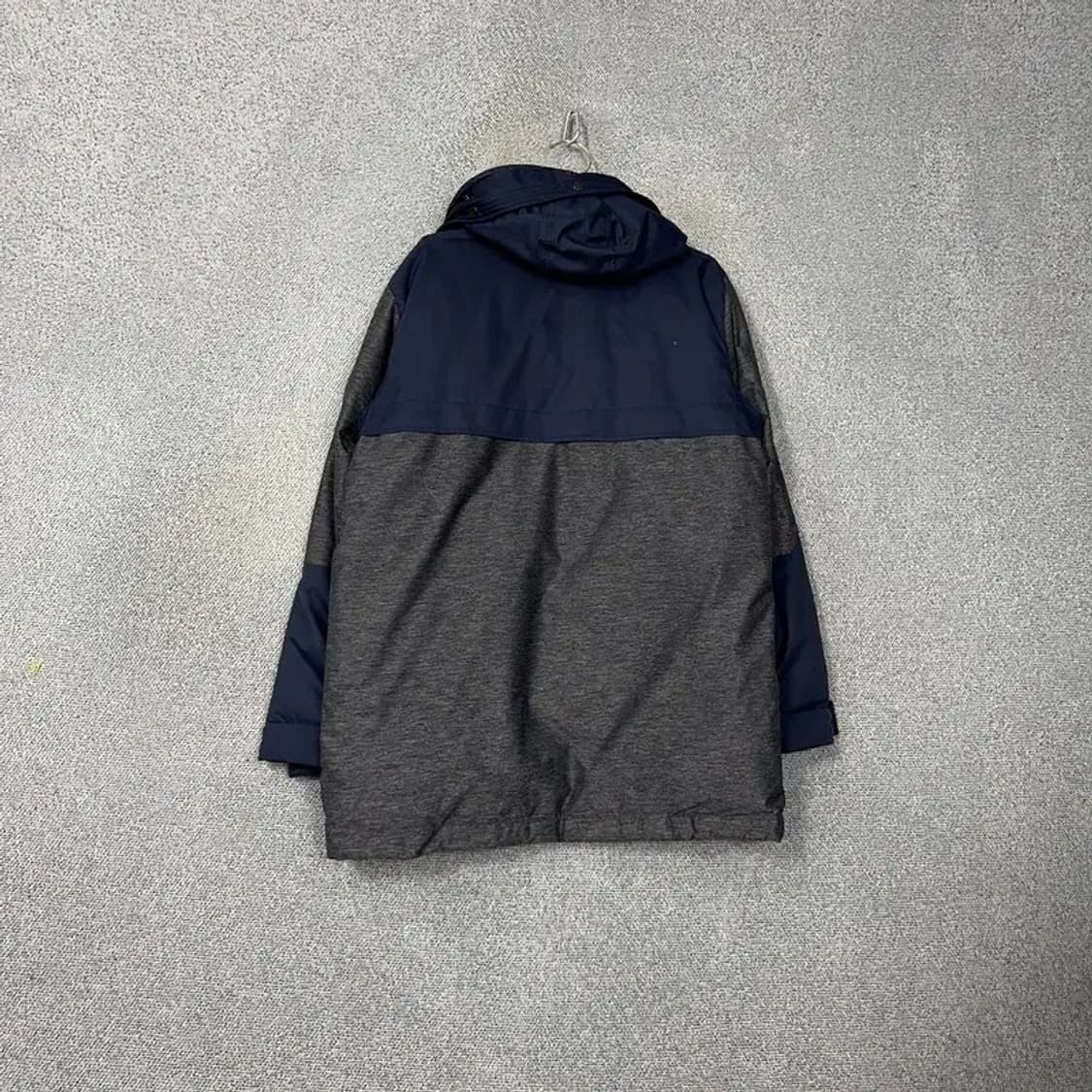 MLB 네이비 그레이 투톤 캐주얼 패딩 점퍼 100 상품이미지2