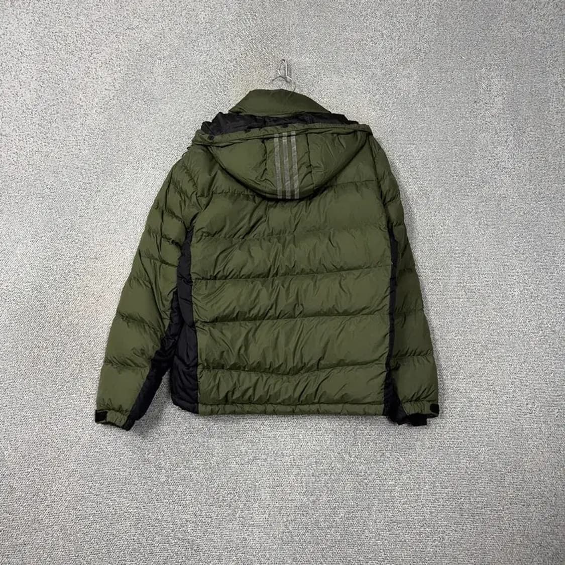 아디다스 카키 로고 구스다운 거위털 패딩 점퍼 100 상품이미지2