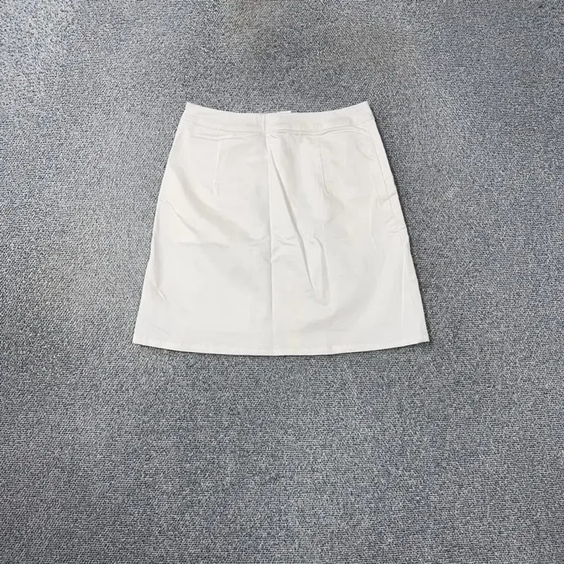[새상품]잭 앤 질 화이트 버튼 스커트 28-29 상품이미지2