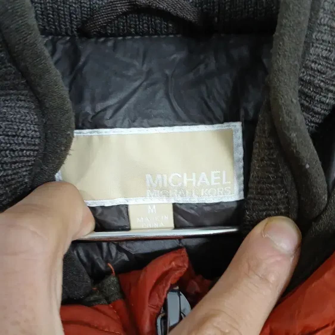 마이클 코어스 오렌지 코랄 다운 패딩 M 상품이미지3