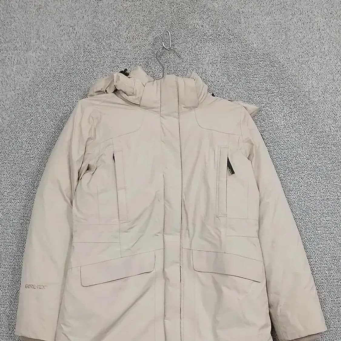 블랙야크 여성 고어텍스 크림 롱 패딩 90 상품이미지3