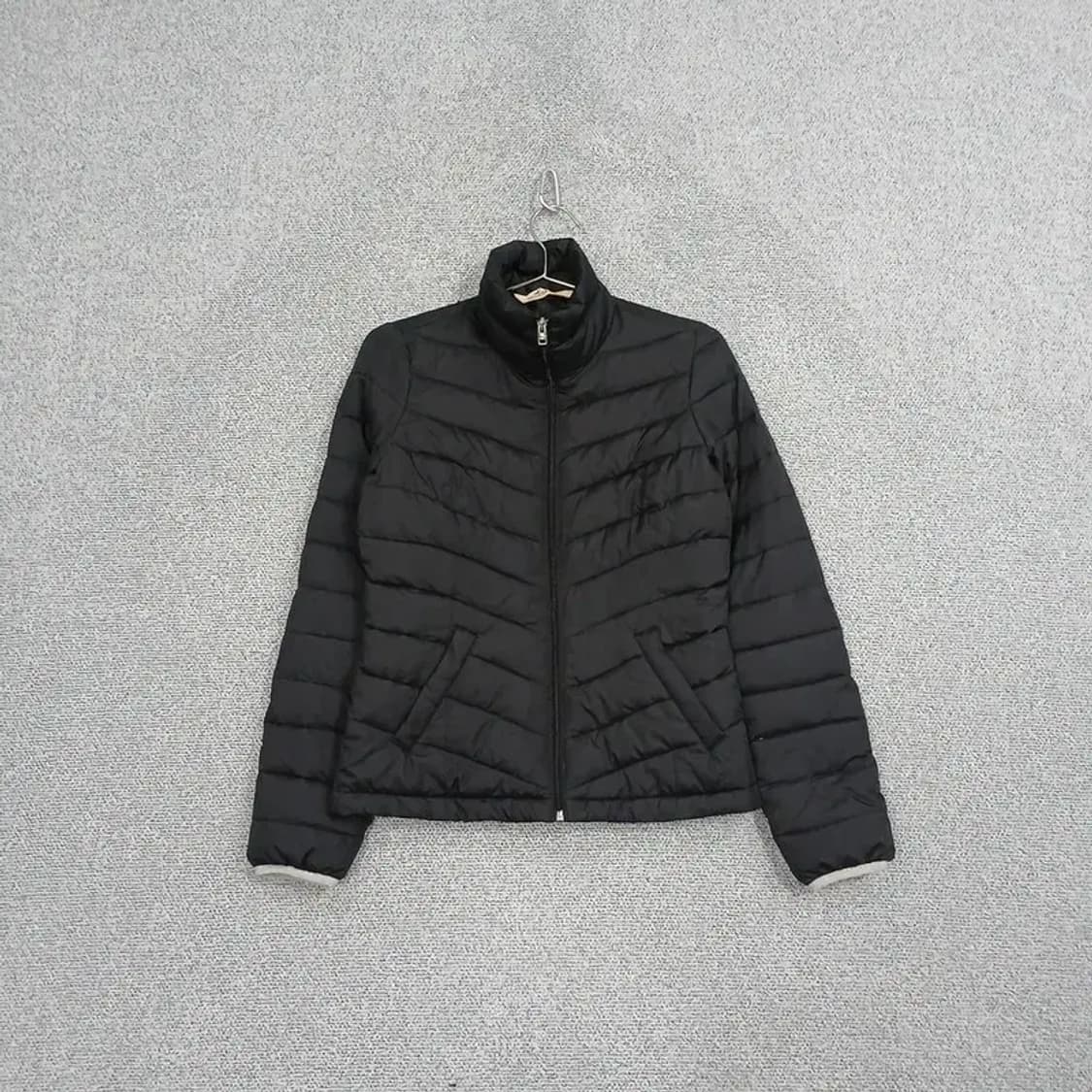 홀리스터 여성 블랙 경량 패딩 S 상품이미지1
