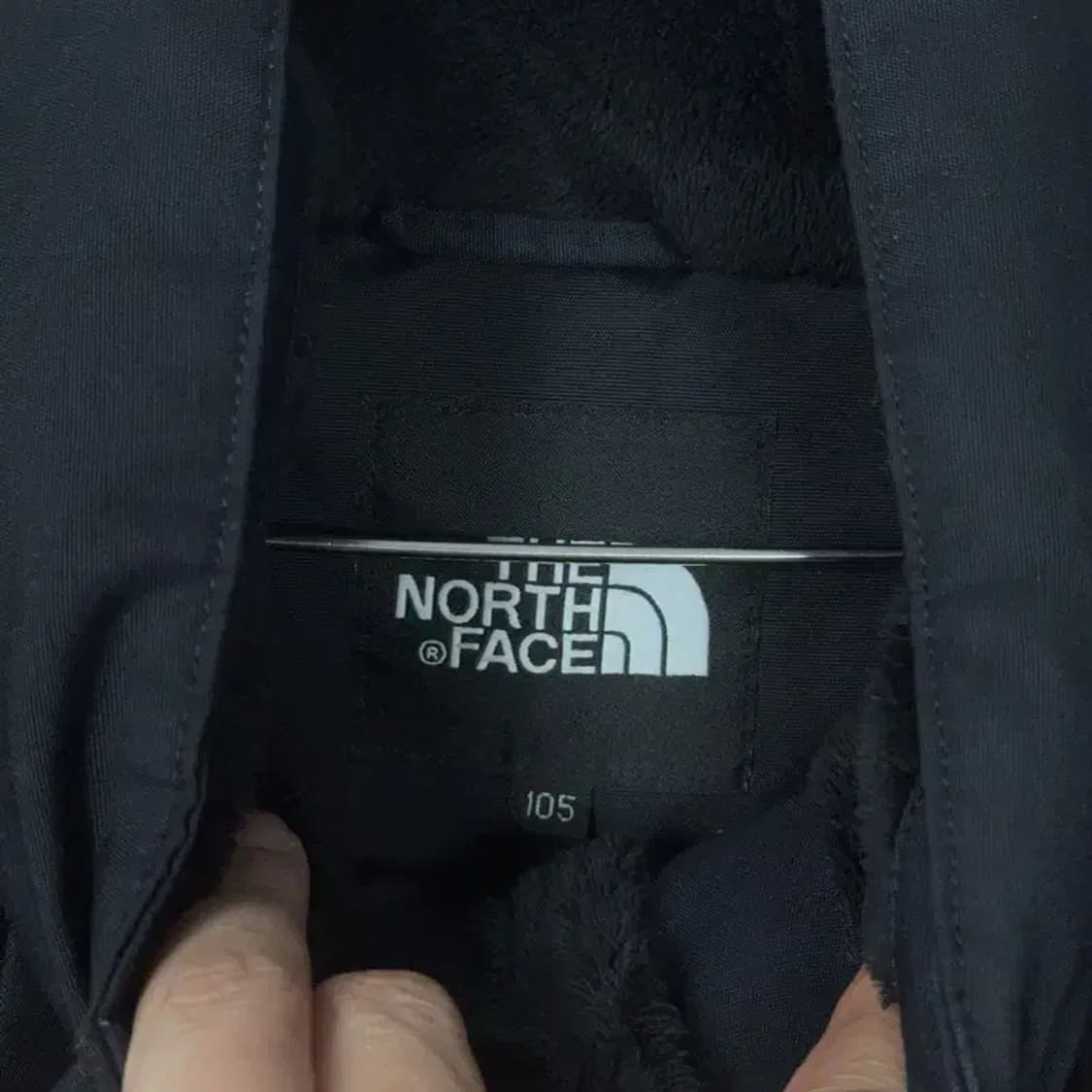 노스페이스 하이벤트 블랙 로고 구스다운 거위털 패딩 점퍼 105 상품이미지4