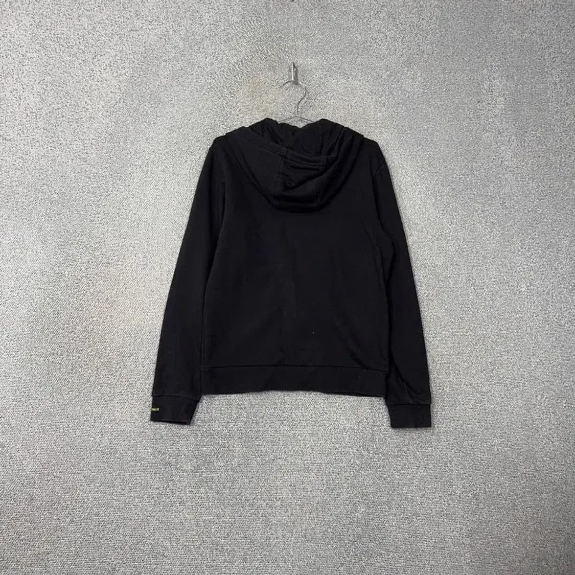 디스커버리 로고 프린팅 블랙 후드집업 95 상품이미지2