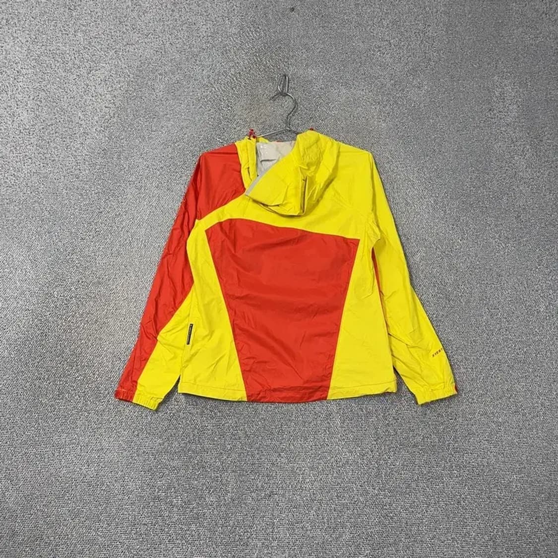 네파 로고 멀티컬러 여성 기능성 바람막이 S 상품이미지2