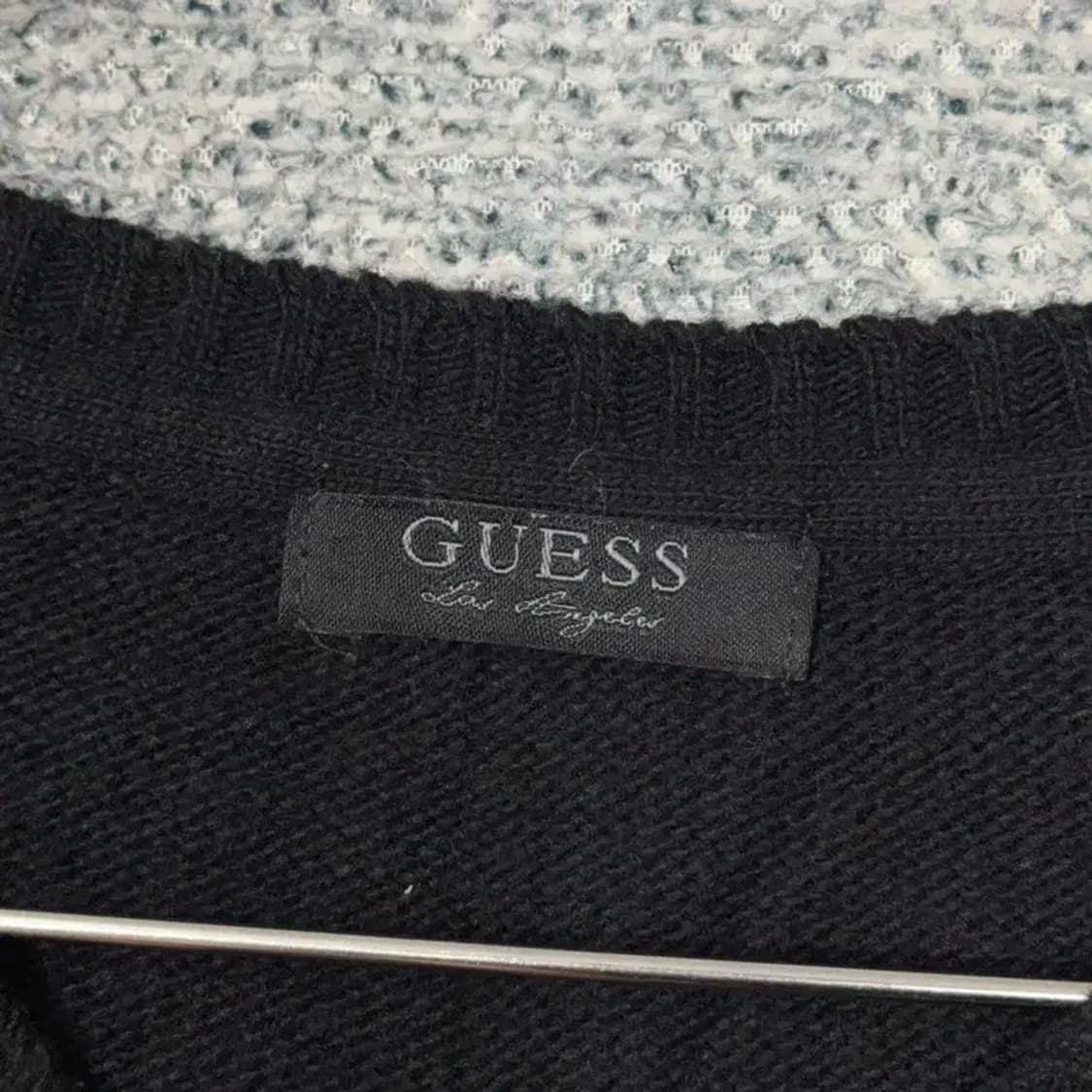 게스 블랙 삼각 로고 울 니트 M 상품이미지5