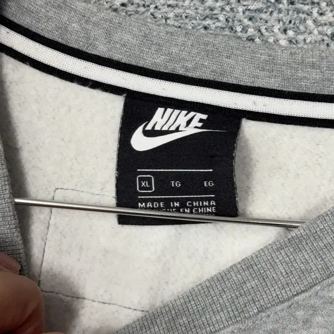 나이키 에어 프린팅 로고 라이트 그레이 맨투맨 XL 상품이미지3