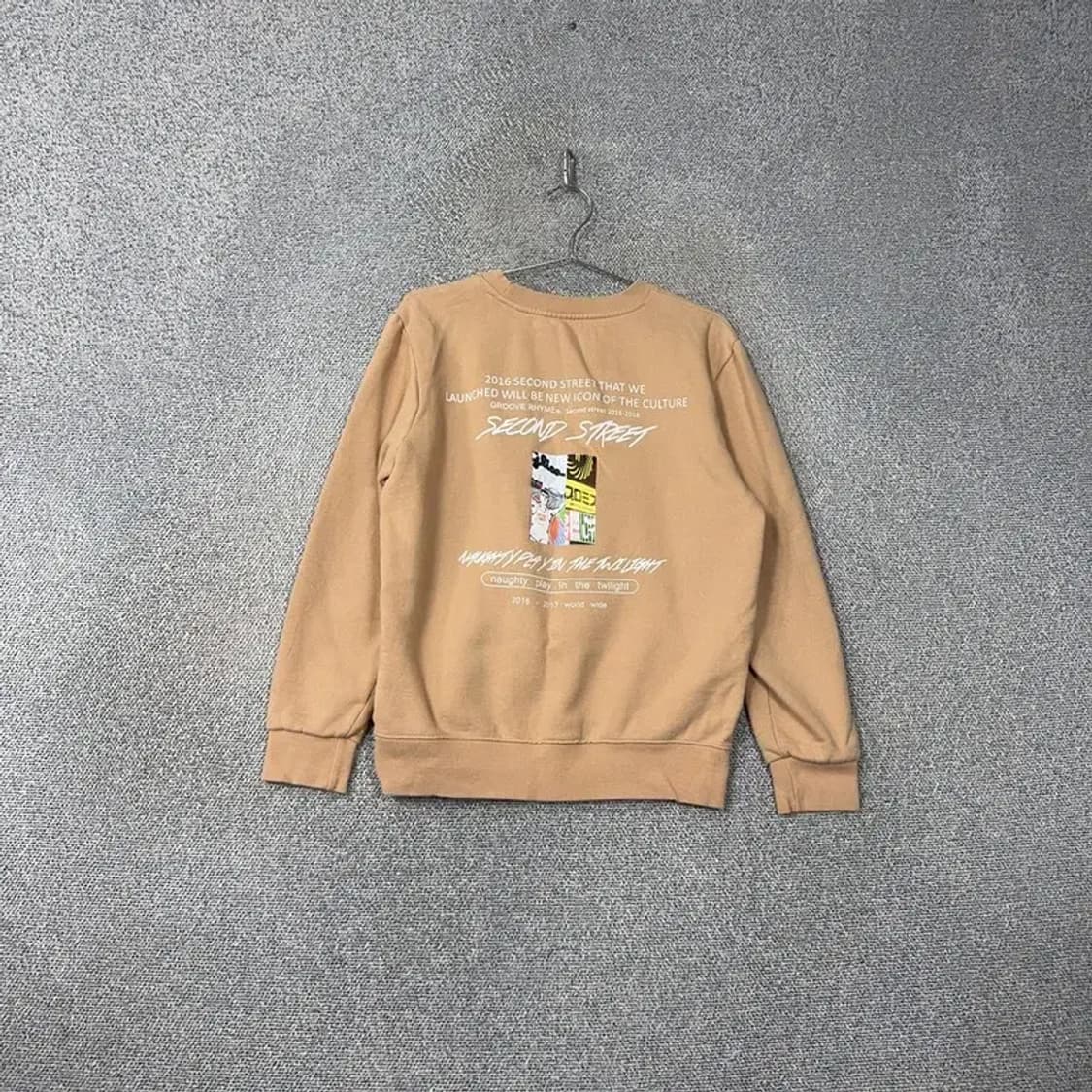 그루브라임 프린팅 베이지 맨투맨 M 상품이미지2