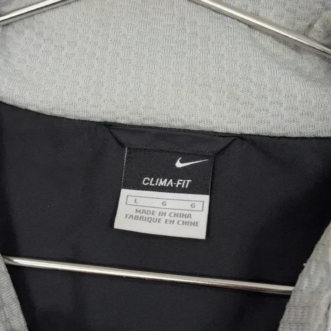 나이키 드라이핏 로고 블랙 바람막이 L 상품이미지3
