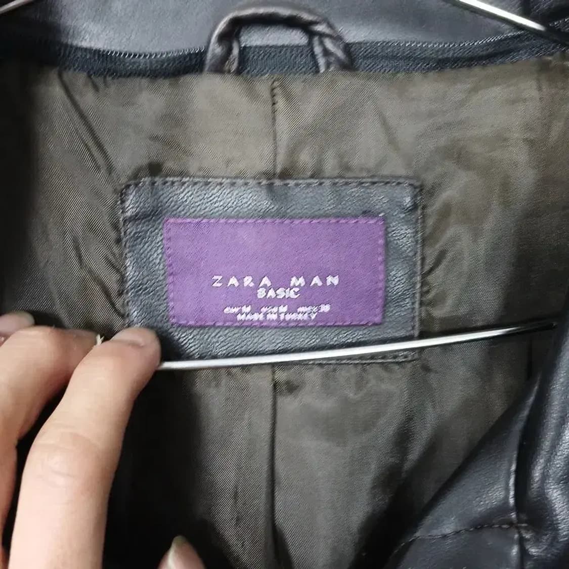 자라 빈티지 블랙 유광 쿼드포켓 자켓 M 상품이미지3