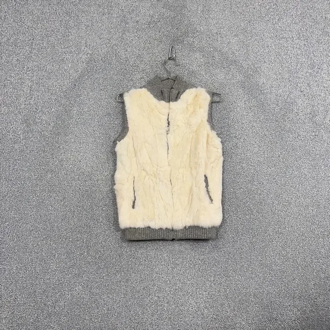 루이까스텔 폭스 퍼 크림 골프 니트 집업 조끼 95 상품이미지1