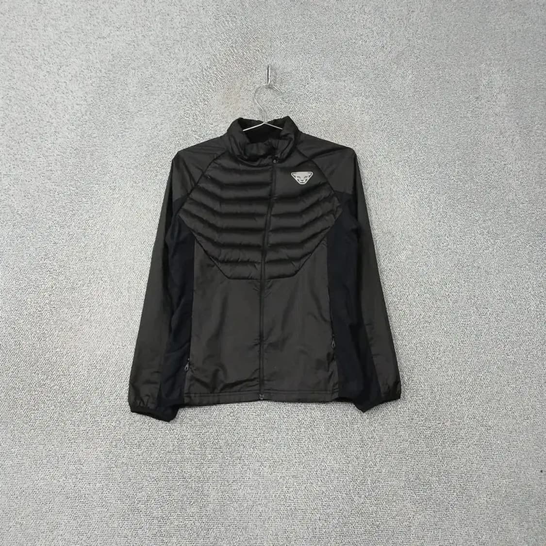 다이나핏 블랙 로고 퀄팅 기능성 집업 자켓 M 상품이미지1