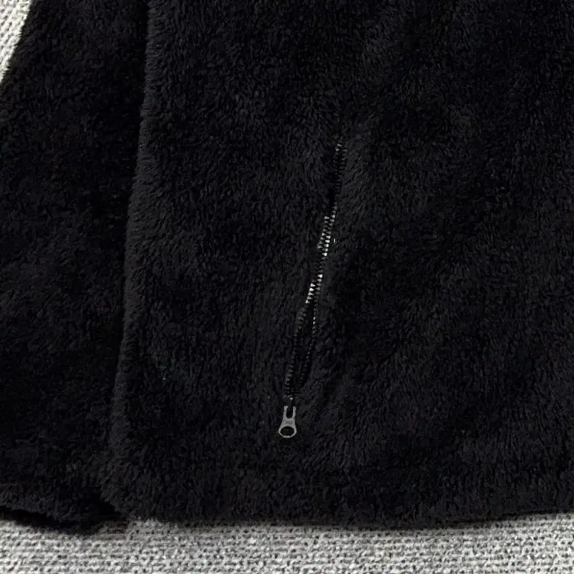 휠라 블랙 백로고 양털 뽀글이 후리스 집업 XL 상품이미지3