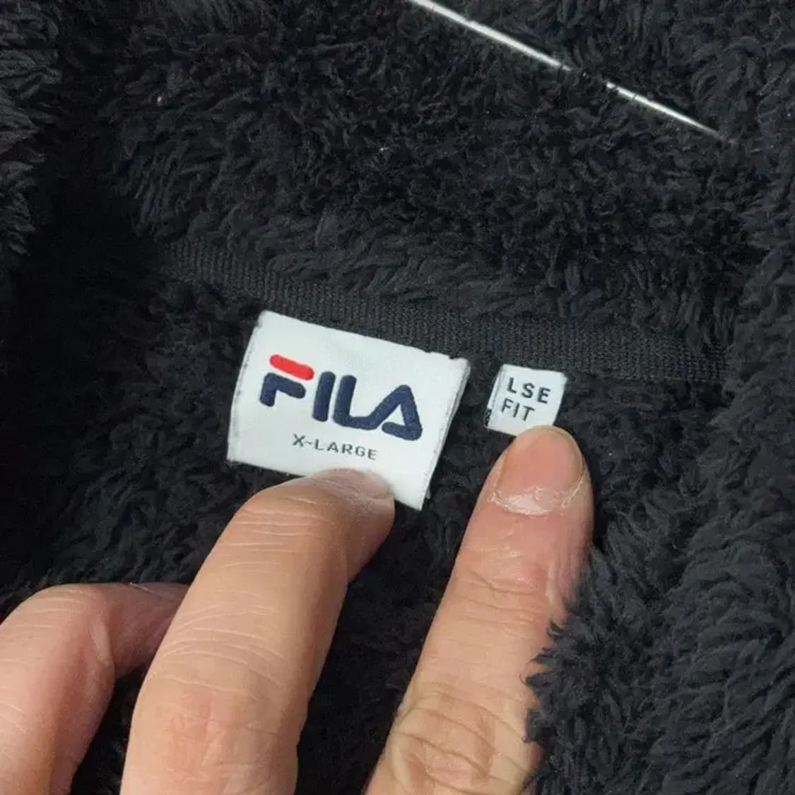 휠라 블랙 백로고 양털 뽀글이 후리스 집업 XL 상품이미지4