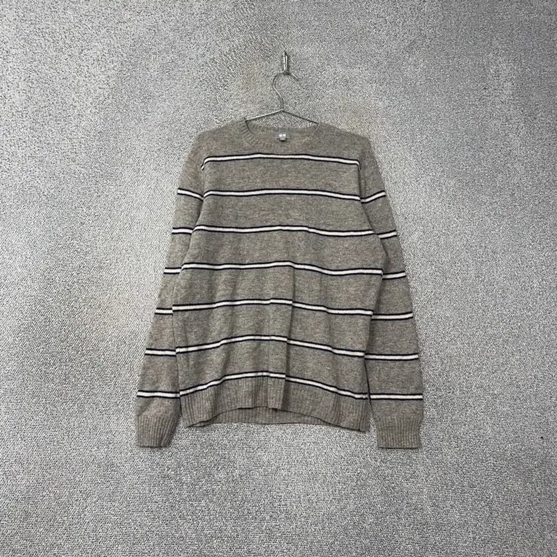 유니클로 스트라이프 그레이 울 니트 XL 상품이미지1