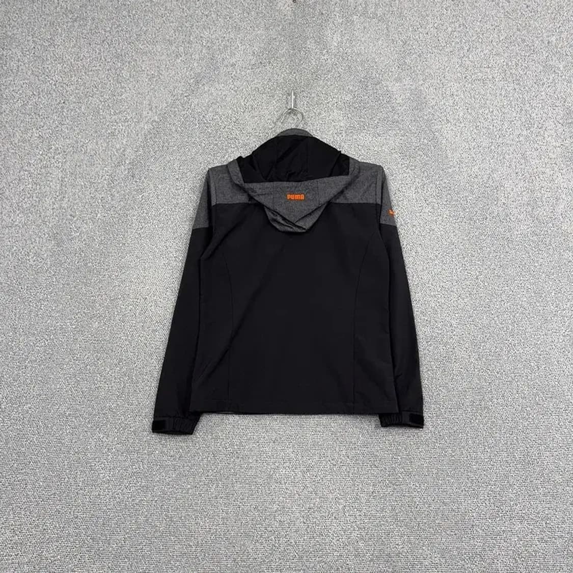 푸마 블랙 로고 여성 기능성 집업 자켓 S 상품이미지2