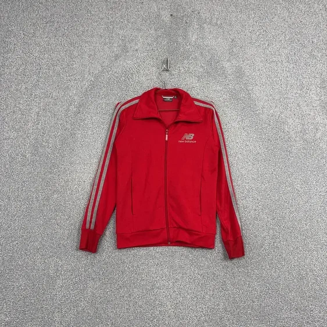 뉴발란스 로고 레드 여성 트랙탑 져지 S 상품이미지1