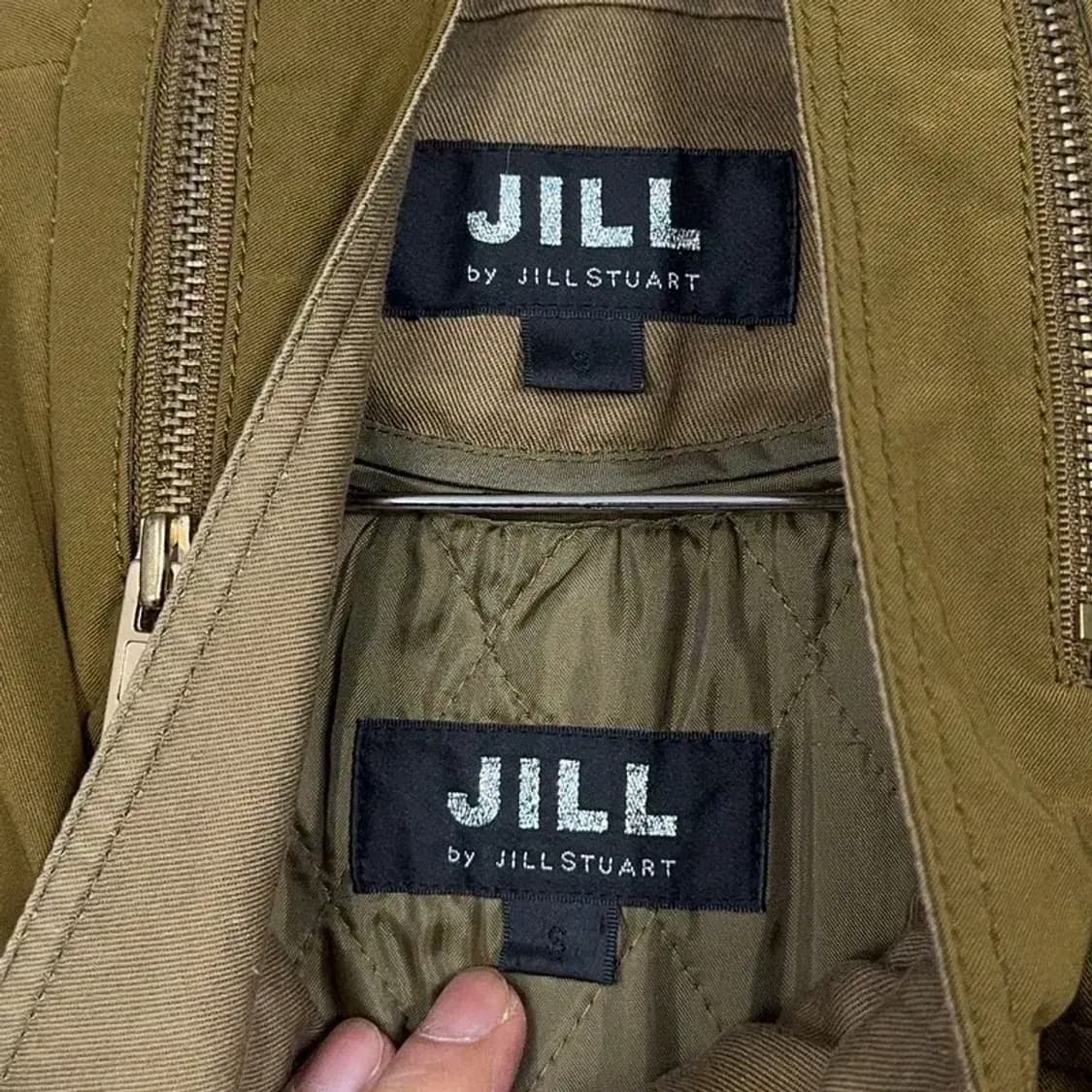 질스튜어트 패치 로고 내피 카키 오버핏 자켓 S 상품이미지5