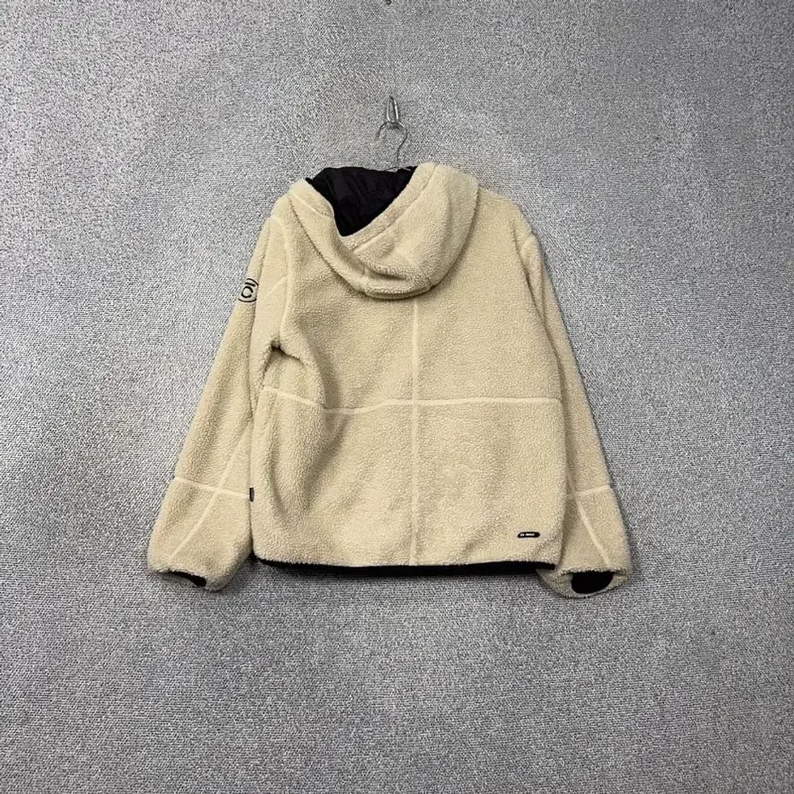 커버낫 블랙 베이지 양면 리버시블 뽀글이 자켓 M 상품이미지4