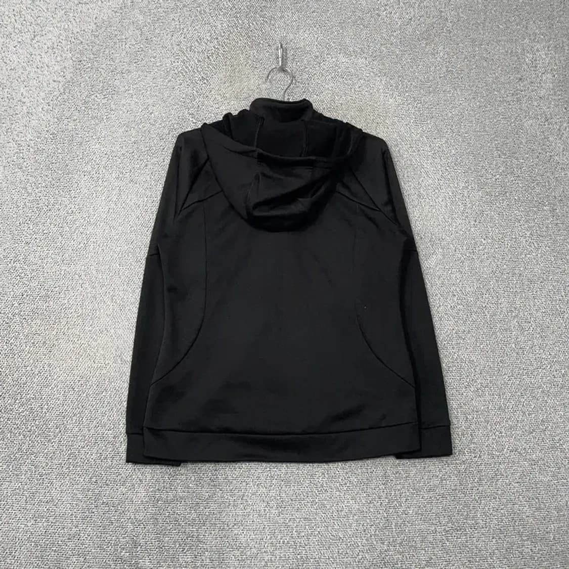 푸마 블랙 로고 여성 기능성 집업 L 상품이미지2