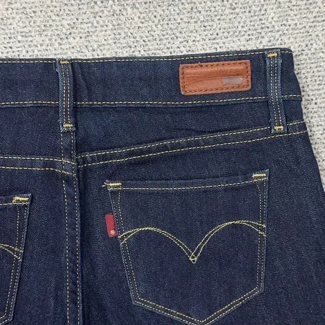 리바이스 여성 캐주얼 진청 스키니진 25 상품이미지5