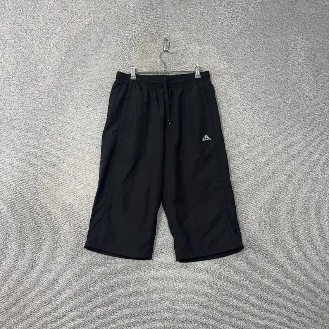 아디다스 블랙 로고 기능성 7부 반바지 105 상품이미지1