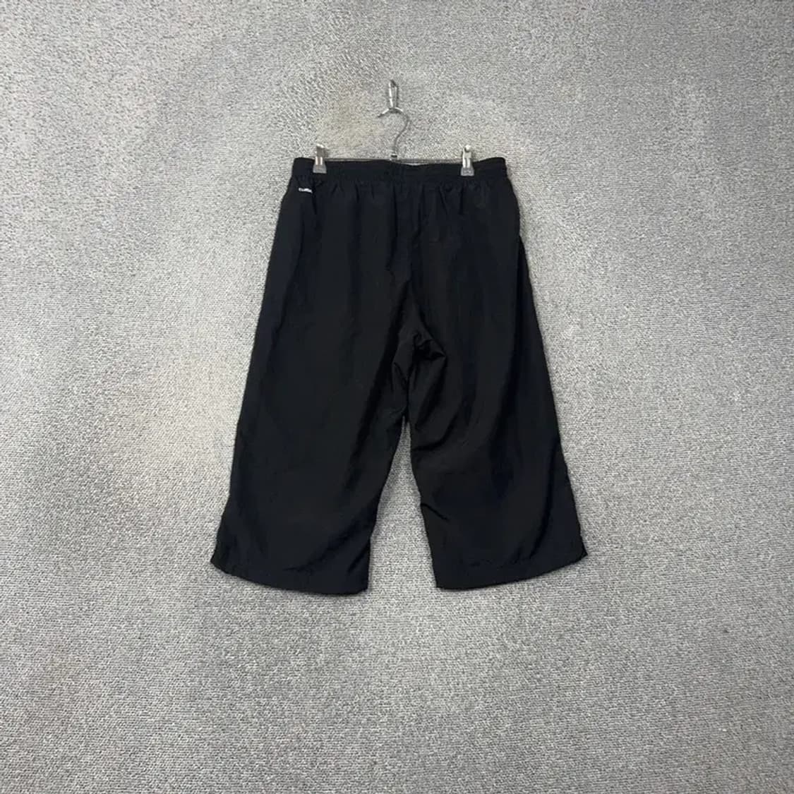 아디다스 블랙 로고 기능성 7부 반바지 105 상품이미지2