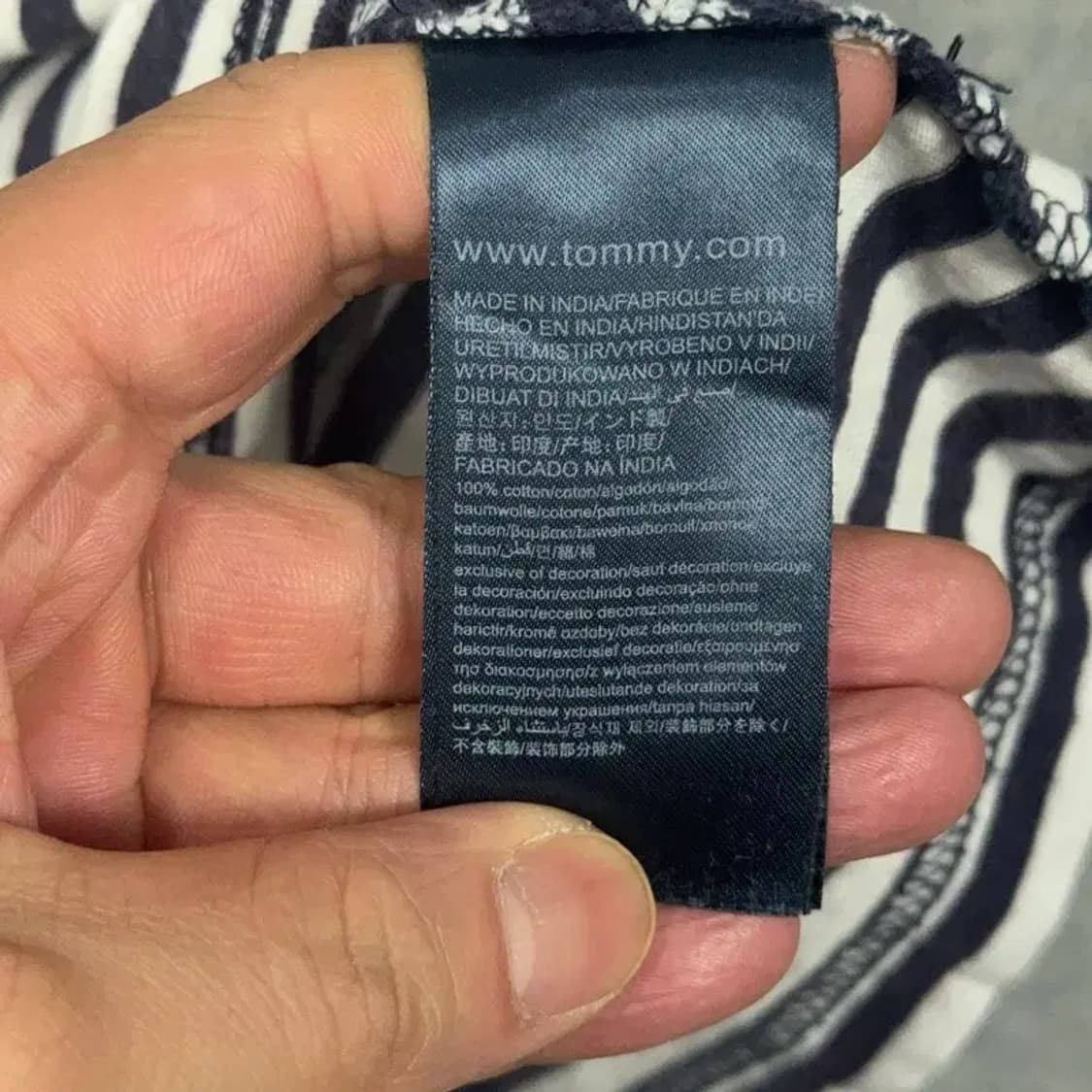 타미힐피거 스트라이프 캐주얼 남성 오버핏 반팔티 XXL 상품이미지4