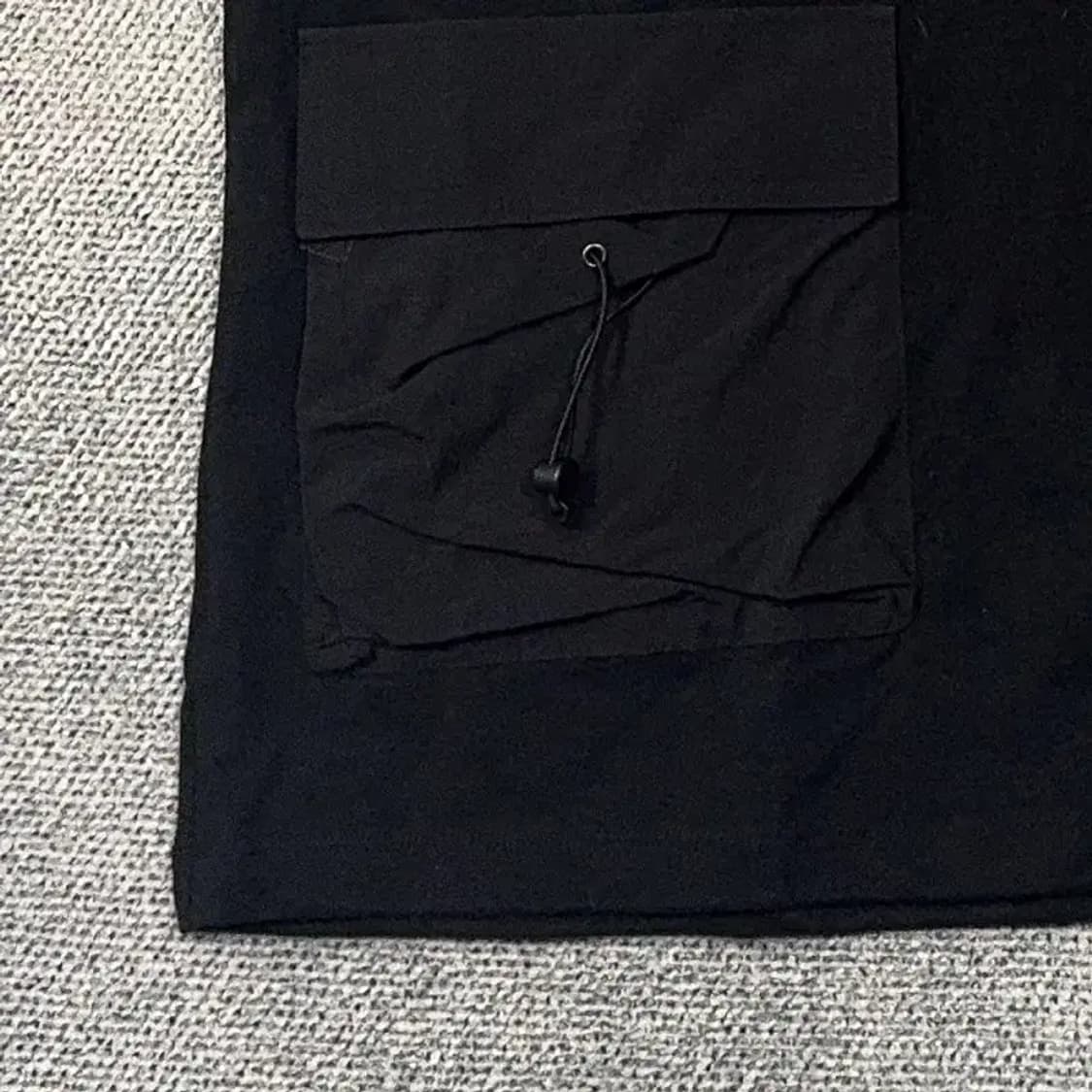 [새상품]버커루 블랙 프린팅 반팔 후드티 L 상품이미지3