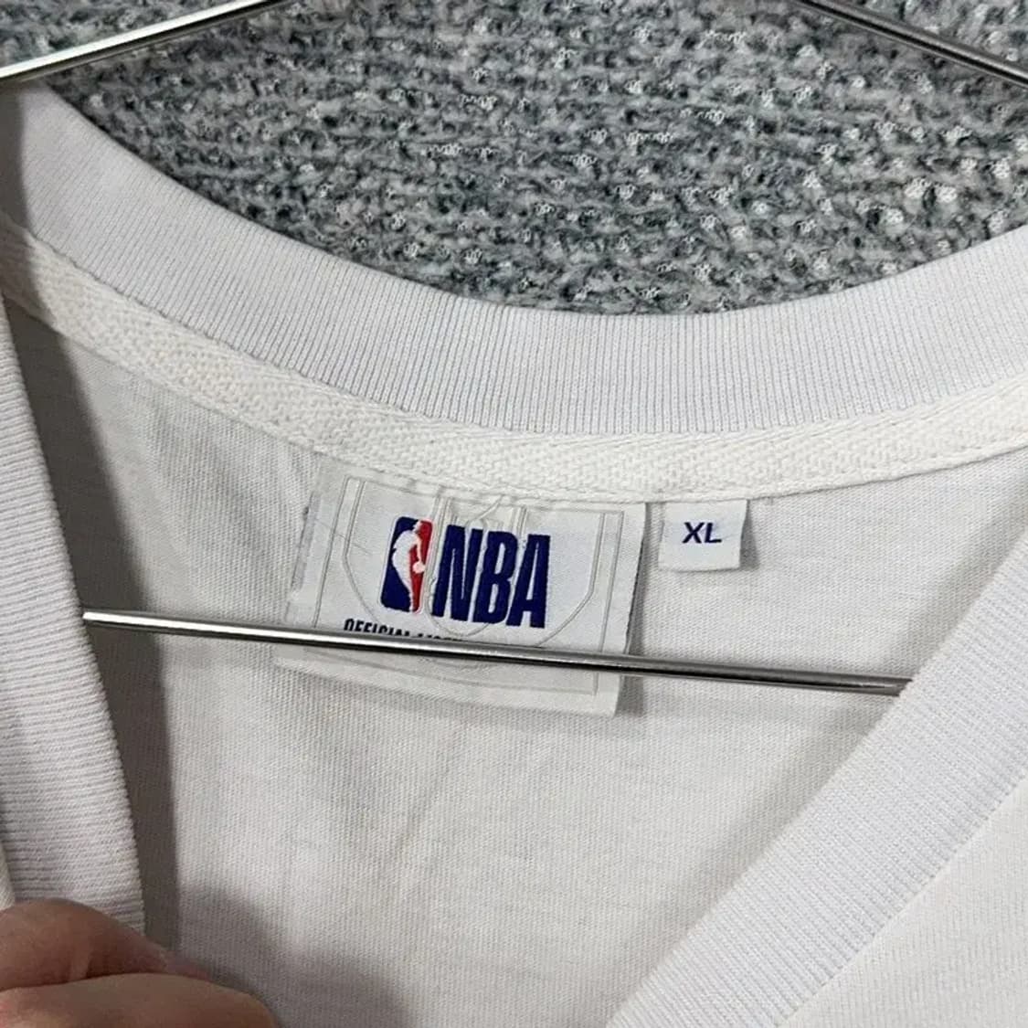 NBA 심플 로고 화이트 오버핏 반팔티 XL 상품이미지3