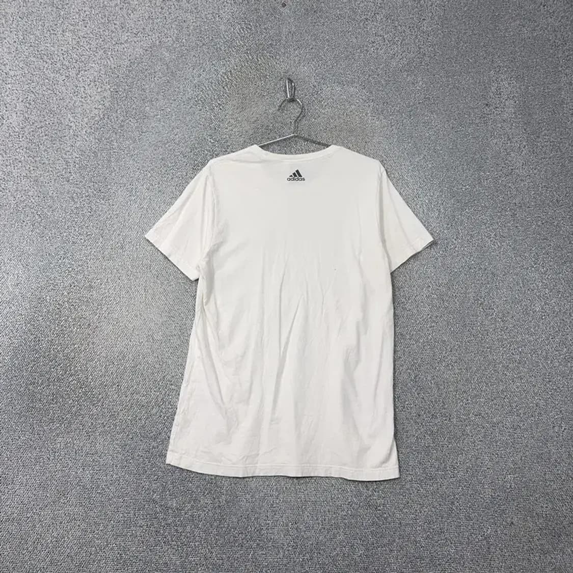 아디다스 스펠 로고 화이트 기능성 반팔티 110 상품이미지2