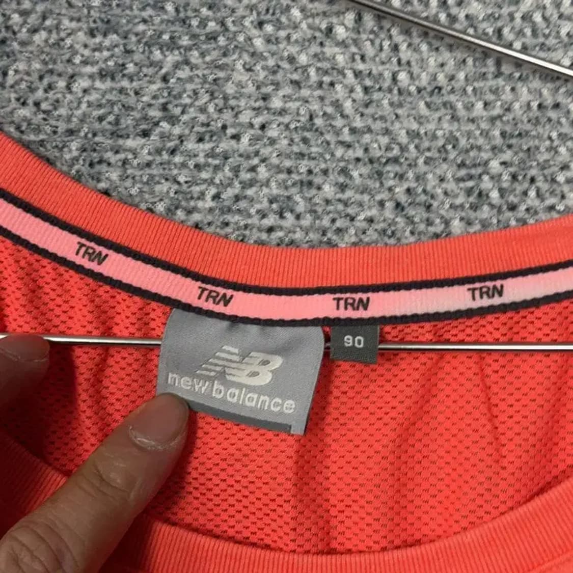 뉴발란스 여성 기능성 프린팅 러닝 오렌지 반팔 티 90 상품이미지5