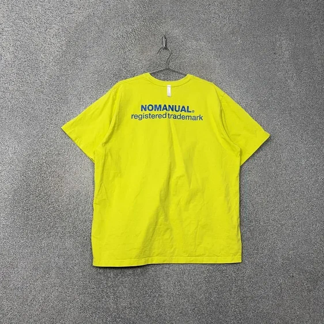노매뉴얼 백 로고 옐로우 반팔 티 XL 상품이미지2