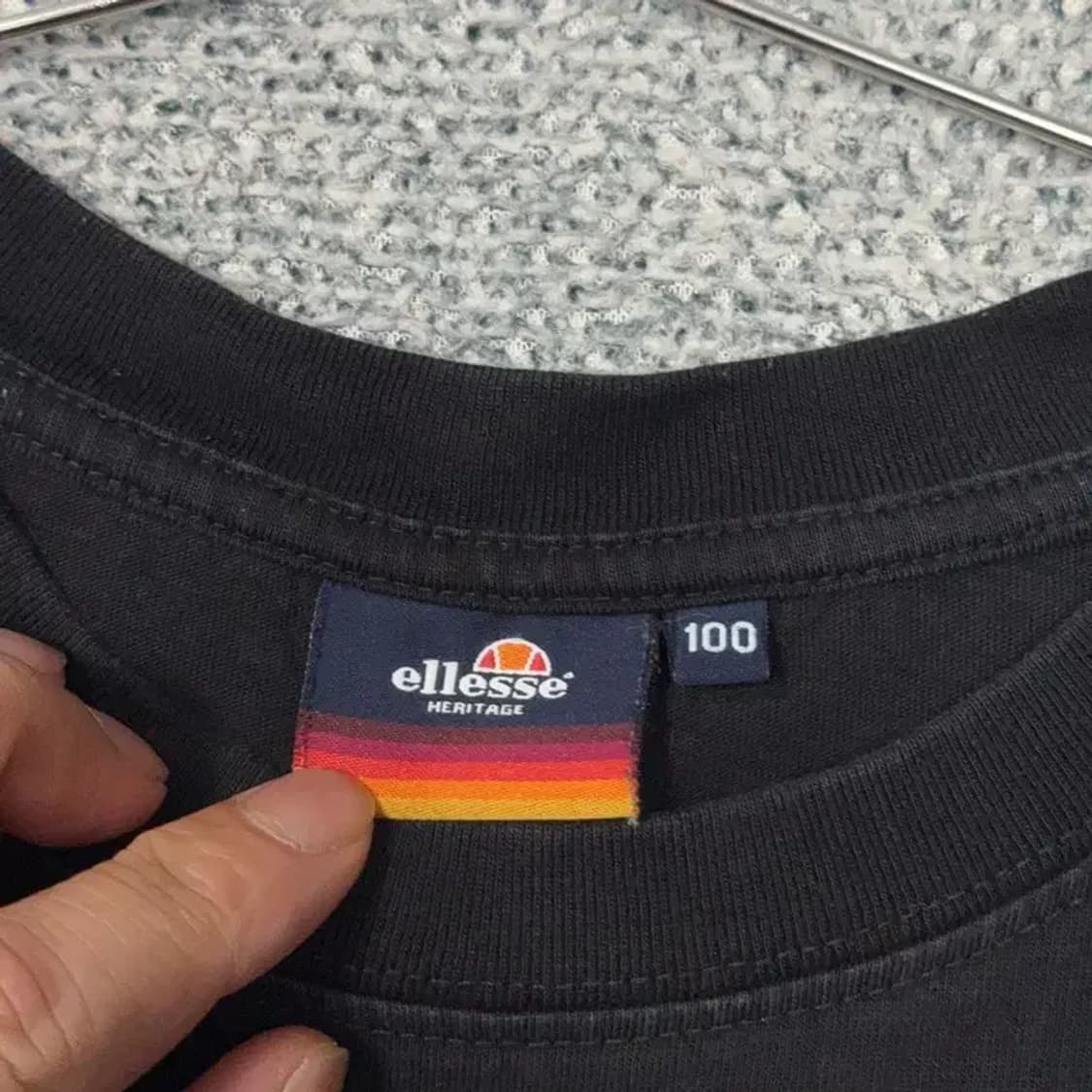 엘레쎄 로고 캐주얼 블랙 반팔티 100 상품이미지3