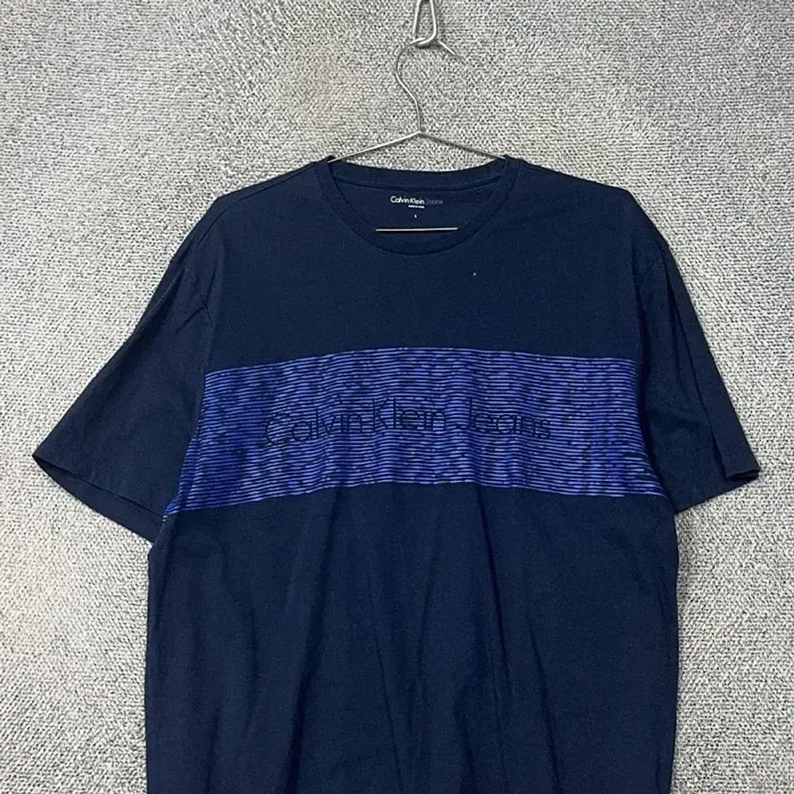 캘빈클라인 프린팅 네이비 반팔 티 L 상품이미지3