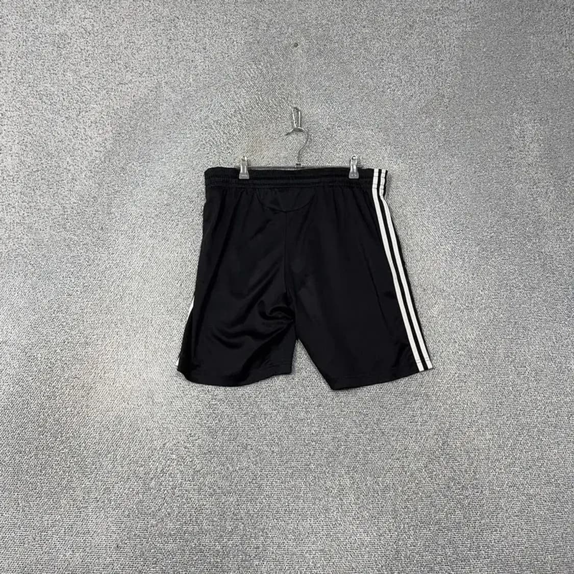 아디다스 블랙 로고 삼선 기능성 반바지 M 상품이미지2