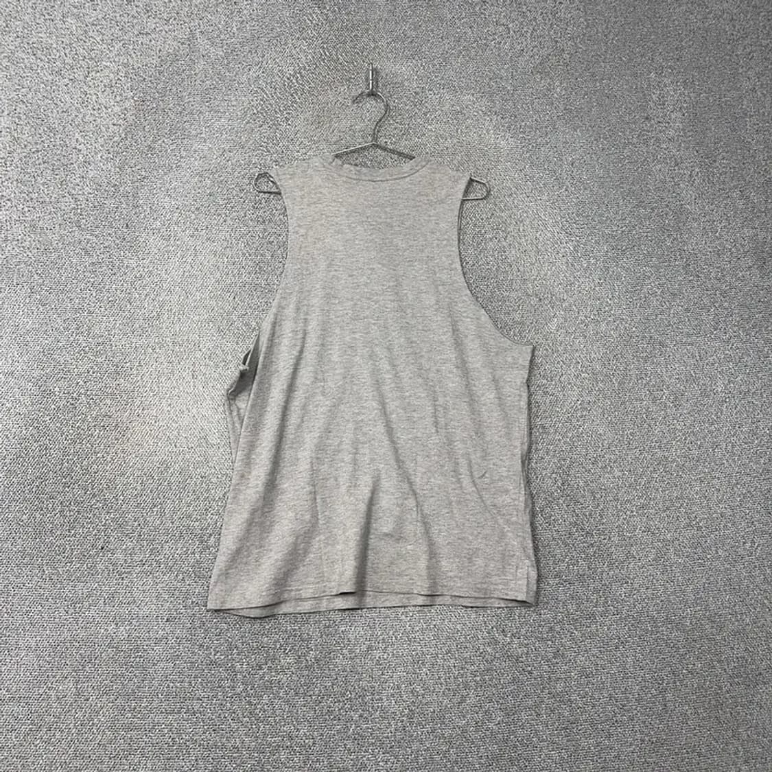 폴로아쎈 프린팅 라이트 그레이 민소매 티 L 상품이미지2