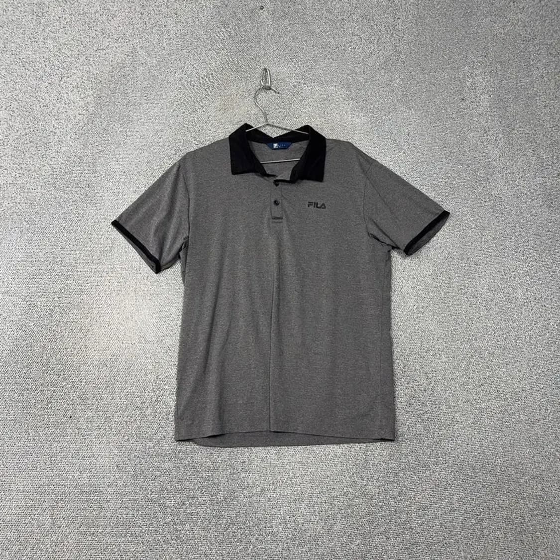 휠라 그레이 로고 남성 기능성 운동 반팔 카라티 105 상품이미지1