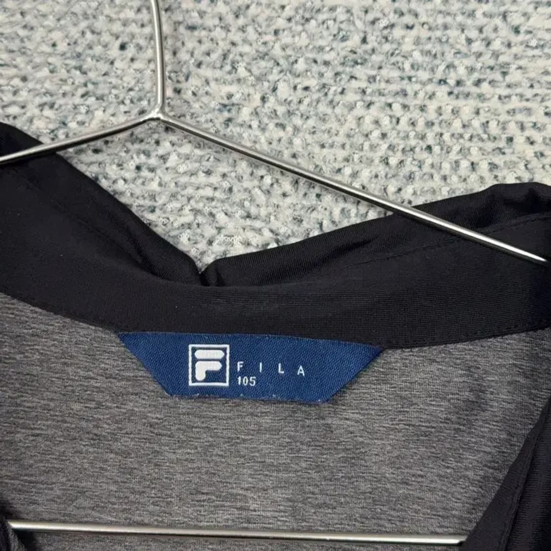 휠라 그레이 로고 남성 기능성 운동 반팔 카라티 105 상품이미지3