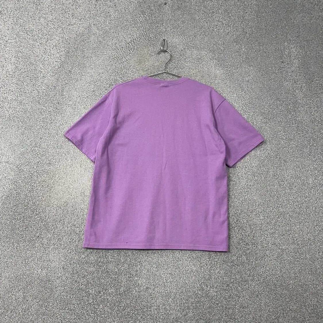무아무아 로고 라이트 퍼플 반팔 티 F 상품이미지2
