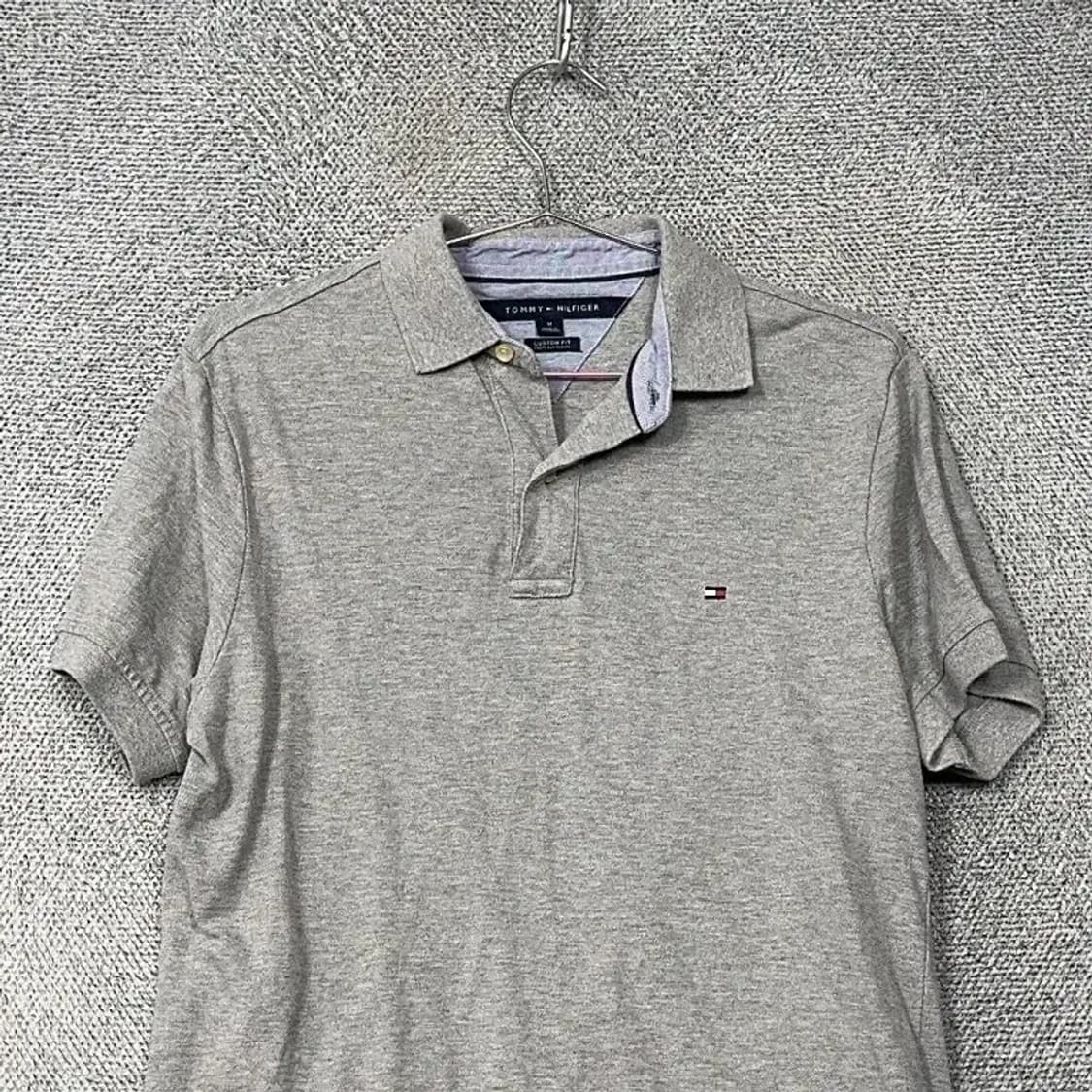 타미힐피거 라이트 그레이 로고 남성 반팔 카라티 M 상품이미지3