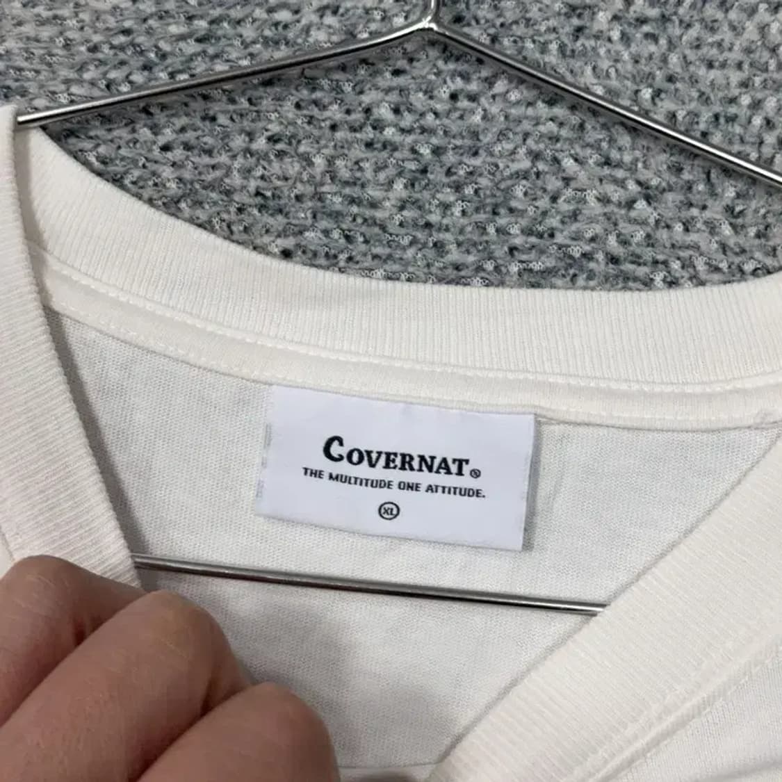 커버낫 화이트 로고 코튼 오버핏 반팔티 XL 상품이미지4
